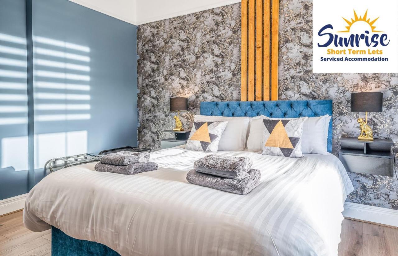 Presidential Apartment, Family Home, Luxury Bedrooms, 2 Rooms, 1 King Bed, 2 Single Beds, Free Wifi, Free Parking, Tourists, Business Travelers, Relocation, Beautiful River Views, - Long Stays, Invoice And Reduced Price Are Only Via Sunrise Short Let Дънди Екстериор снимка