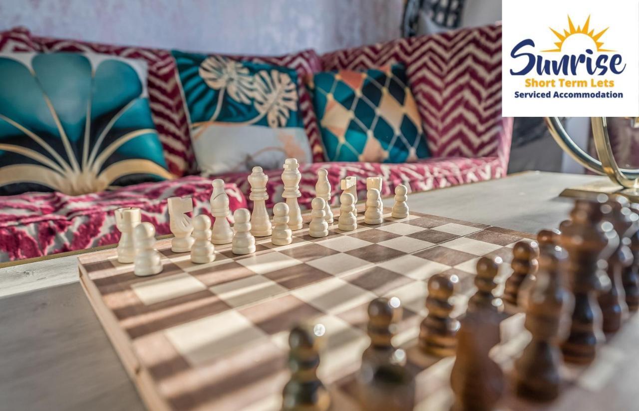 Presidential Apartment, Family Home, Luxury Bedrooms, 2 Rooms, 1 King Bed, 2 Single Beds, Free Wifi, Free Parking, Tourists, Business Travelers, Relocation, Beautiful River Views, - Long Stays, Invoice And Reduced Price Are Only Via Sunrise Short Let Дънди Екстериор снимка