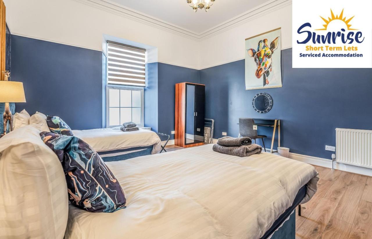 Presidential Apartment, Family Home, Luxury Bedrooms, 2 Rooms, 1 King Bed, 2 Single Beds, Free Wifi, Free Parking, Tourists, Business Travelers, Relocation, Beautiful River Views, - Long Stays, Invoice And Reduced Price Are Only Via Sunrise Short Let Дънди Екстериор снимка