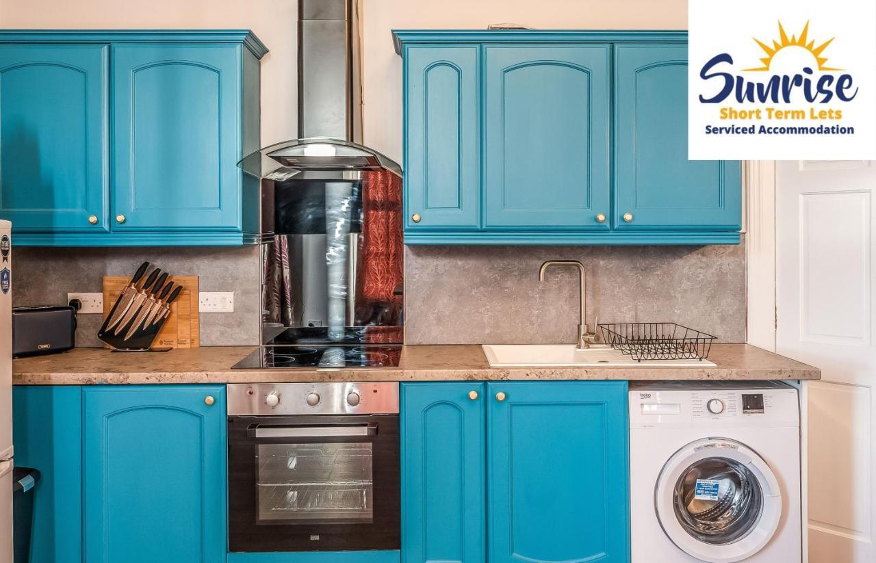 Presidential Apartment, Family Home, Luxury Bedrooms, 2 Rooms, 1 King Bed, 2 Single Beds, Free Wifi, Free Parking, Tourists, Business Travelers, Relocation, Beautiful River Views, - Long Stays, Invoice And Reduced Price Are Only Via Sunrise Short Let Дънди Екстериор снимка