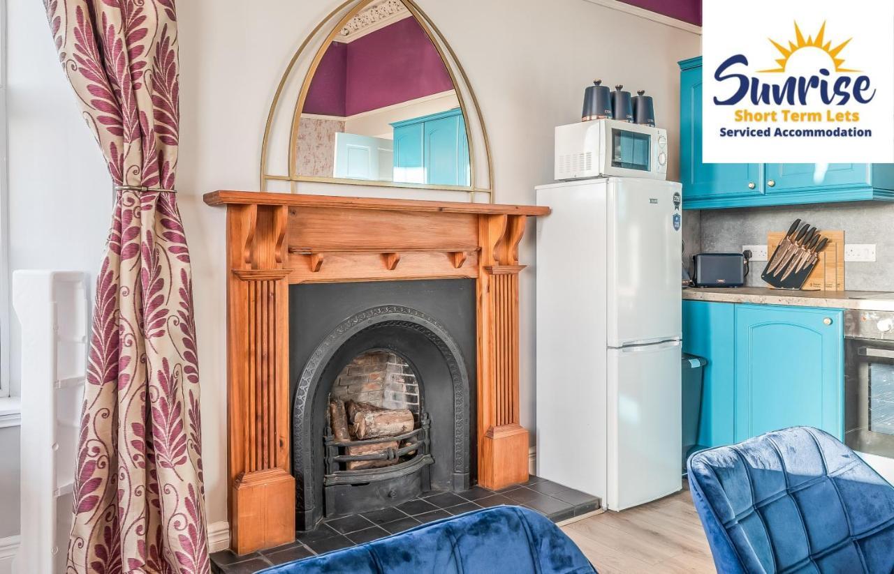 Presidential Apartment, Family Home, Luxury Bedrooms, 2 Rooms, 1 King Bed, 2 Single Beds, Free Wifi, Free Parking, Tourists, Business Travelers, Relocation, Beautiful River Views, - Long Stays, Invoice And Reduced Price Are Only Via Sunrise Short Let Дънди Екстериор снимка