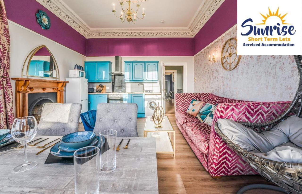 Presidential Apartment, Family Home, Luxury Bedrooms, 2 Rooms, 1 King Bed, 2 Single Beds, Free Wifi, Free Parking, Tourists, Business Travelers, Relocation, Beautiful River Views, - Long Stays, Invoice And Reduced Price Are Only Via Sunrise Short Let Дънди Екстериор снимка