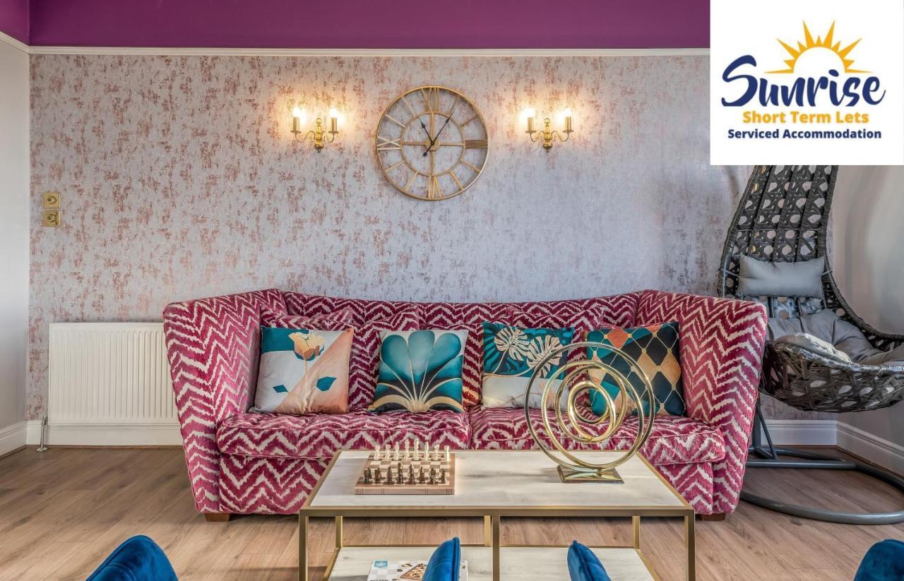 Presidential Apartment, Family Home, Luxury Bedrooms, 2 Rooms, 1 King Bed, 2 Single Beds, Free Wifi, Free Parking, Tourists, Business Travelers, Relocation, Beautiful River Views, - Long Stays, Invoice And Reduced Price Are Only Via Sunrise Short Let Дънди Екстериор снимка