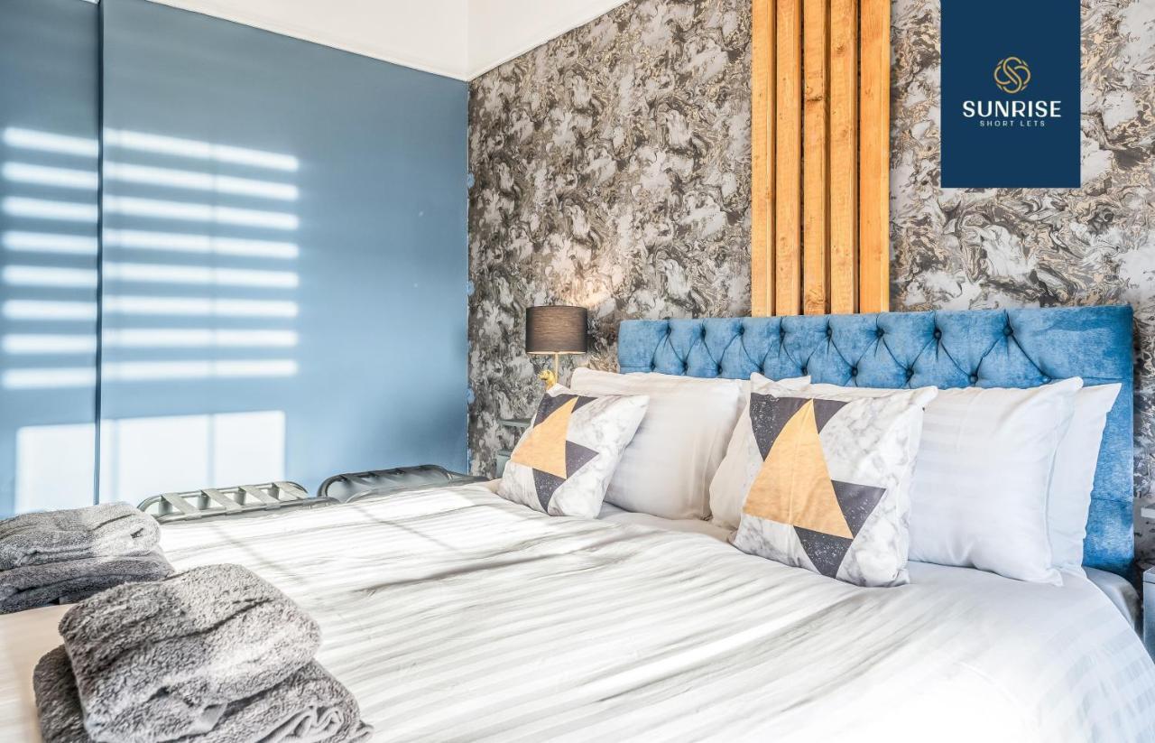 Presidential Apartment, Family Home, Luxury Bedrooms, 2 Rooms, 1 King Bed, 2 Single Beds, Free Wifi, Free Parking, Tourists, Business Travelers, Relocation, Beautiful River Views, - Long Stays, Invoice And Reduced Price Are Only Via Sunrise Short Let Дънди Екстериор снимка