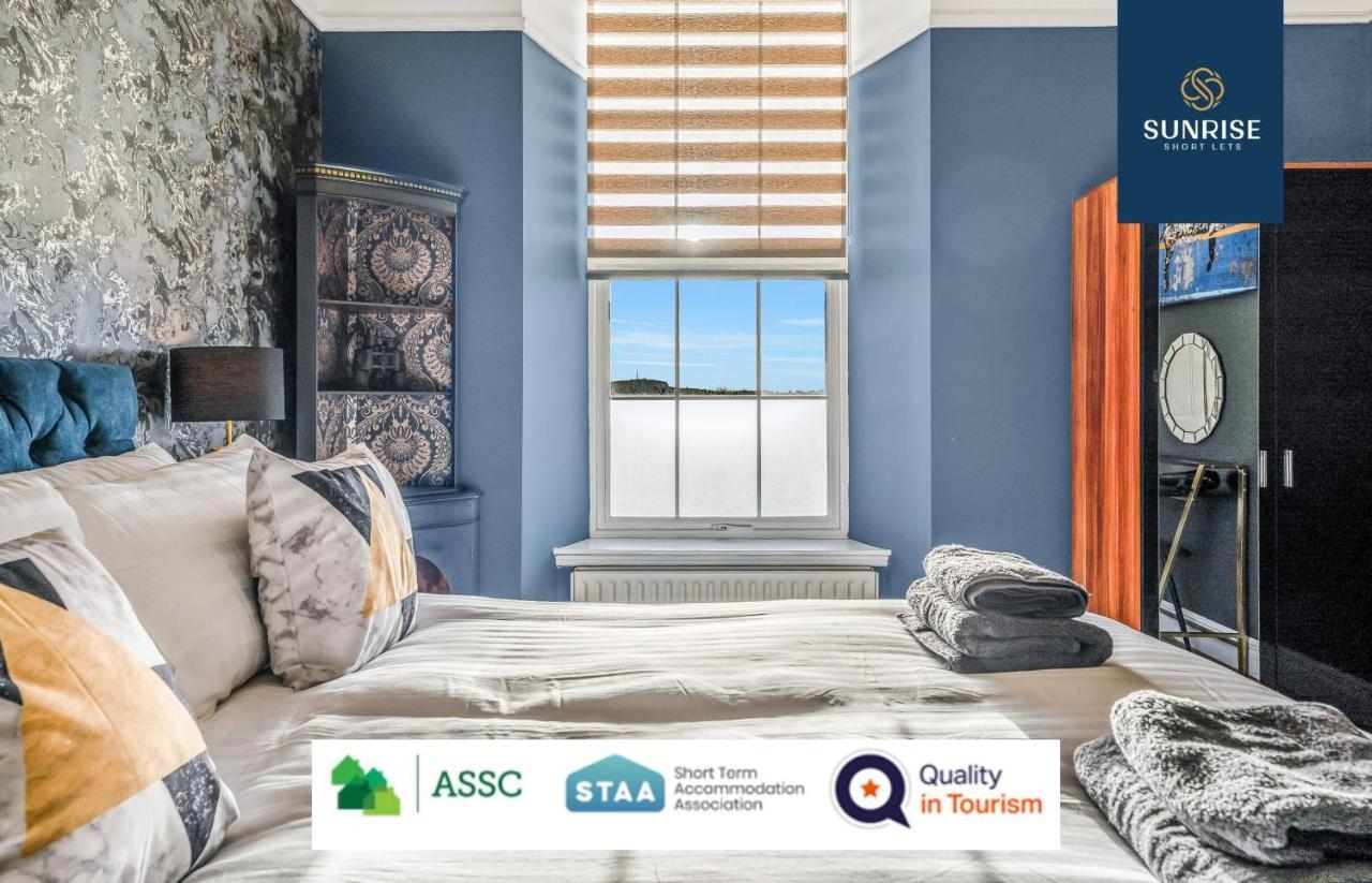 Presidential Apartment, Family Home, Luxury Bedrooms, 2 Rooms, 1 King Bed, 2 Single Beds, Free Wifi, Free Parking, Tourists, Business Travelers, Relocation, Beautiful River Views, - Long Stays, Invoice And Reduced Price Are Only Via Sunrise Short Let Дънди Екстериор снимка